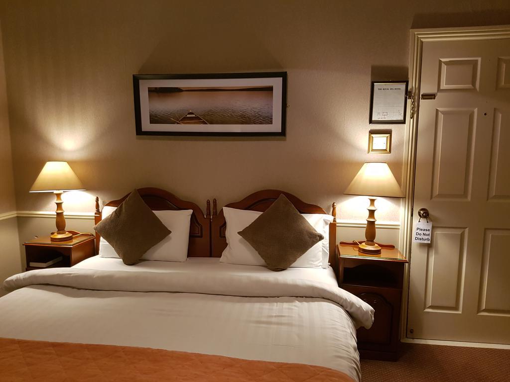 Royal Spa Hotel ลิสดูนวาร์นา ภายนอก รูปภาพ